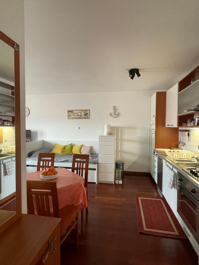 Old Lady Opatija Apartment Ngoại thất bức ảnh