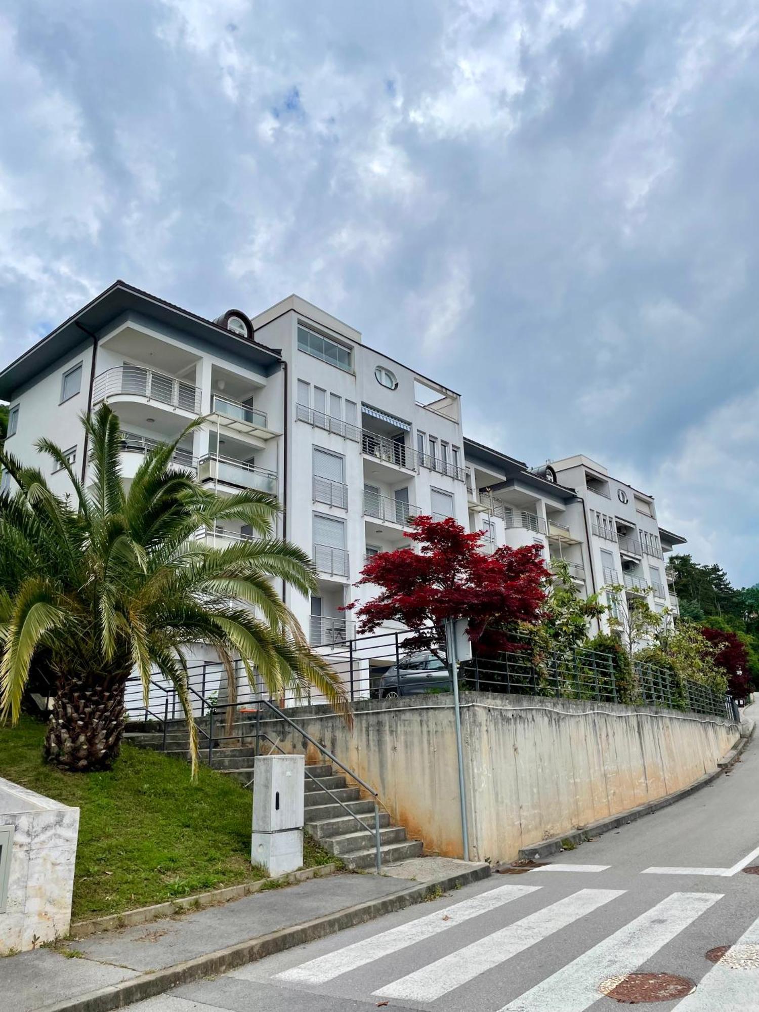 Old Lady Opatija Apartment Ngoại thất bức ảnh