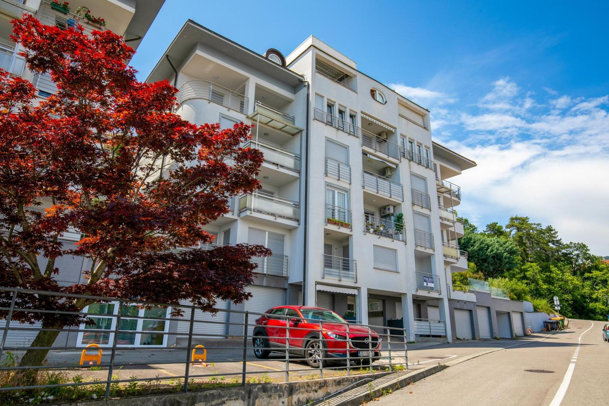 Old Lady Opatija Apartment Ngoại thất bức ảnh