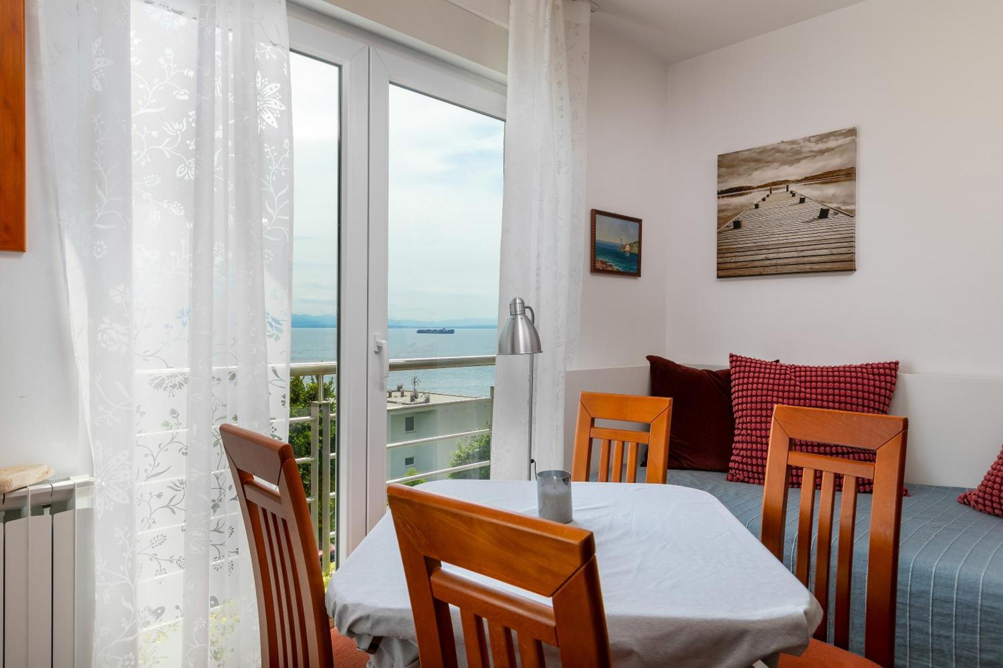 Old Lady Opatija Apartment Ngoại thất bức ảnh