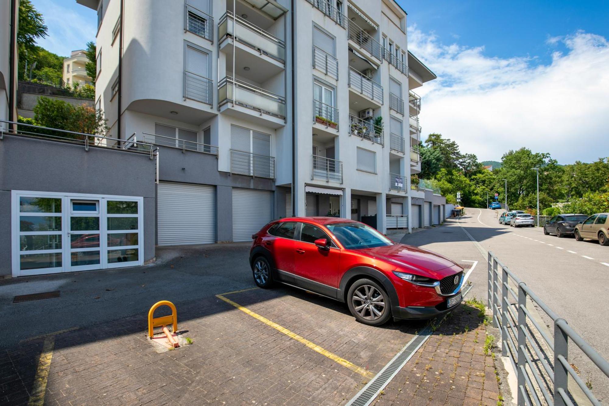 Old Lady Opatija Apartment Ngoại thất bức ảnh